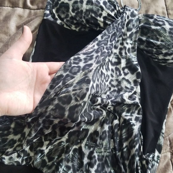 Animal print party halter top - Picture 2 of 3